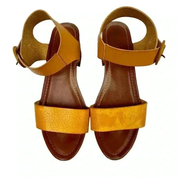 MIA Women's Slingback Wedge Sandals Yellow Tan Size 10 Casual Summer - Picture 9 of 10